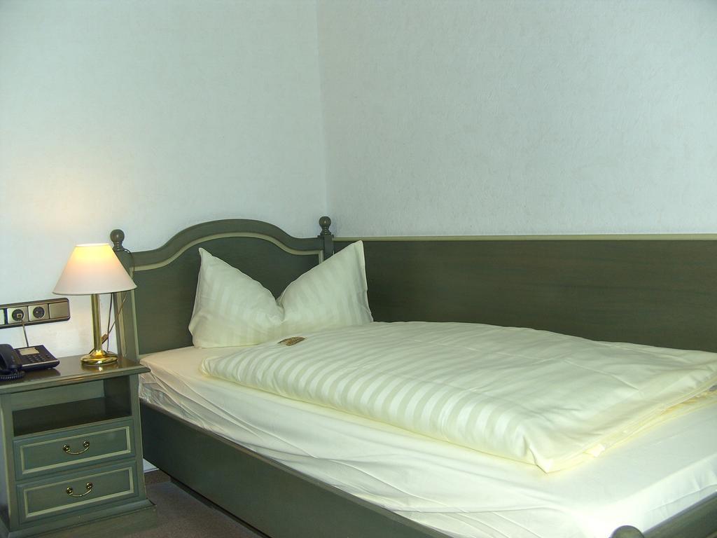 Schlosshotel Wilhelmsthal Calden Habitación foto